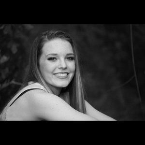 Meet your Posher, Cayla